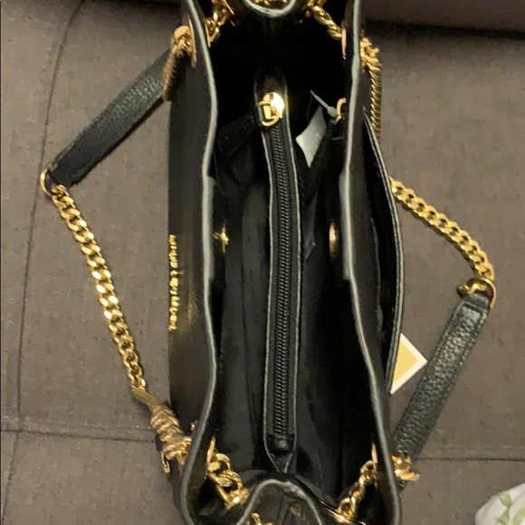 Brand new with tag Michael Kors jet set chain - Picture 5 of 5